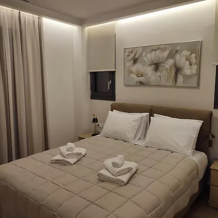 Elaia Luxury *