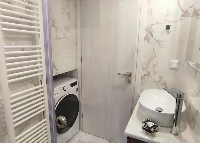 Elaia Luxury